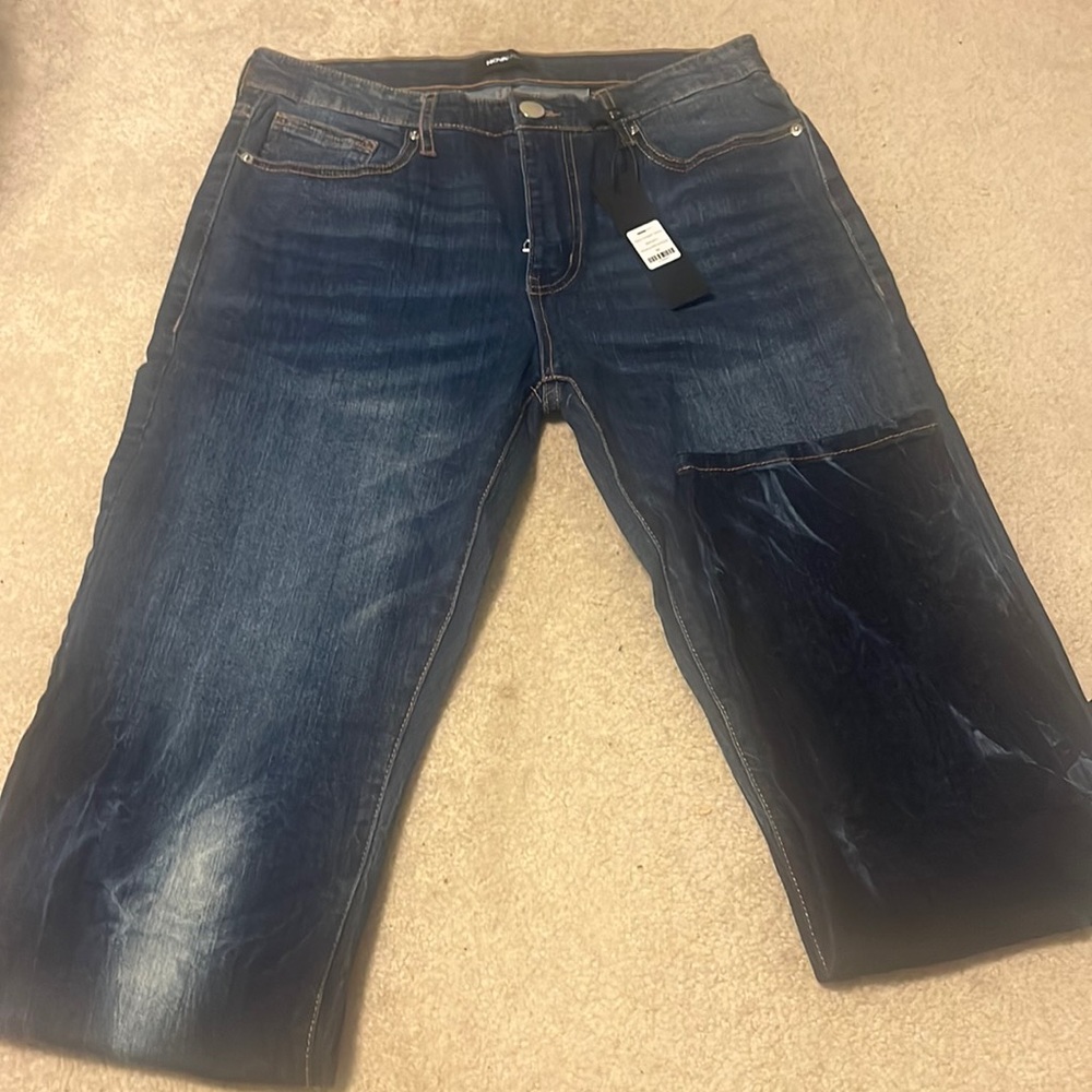 NWT Fashion Nova Men’s straight leg Jeans Sz 32